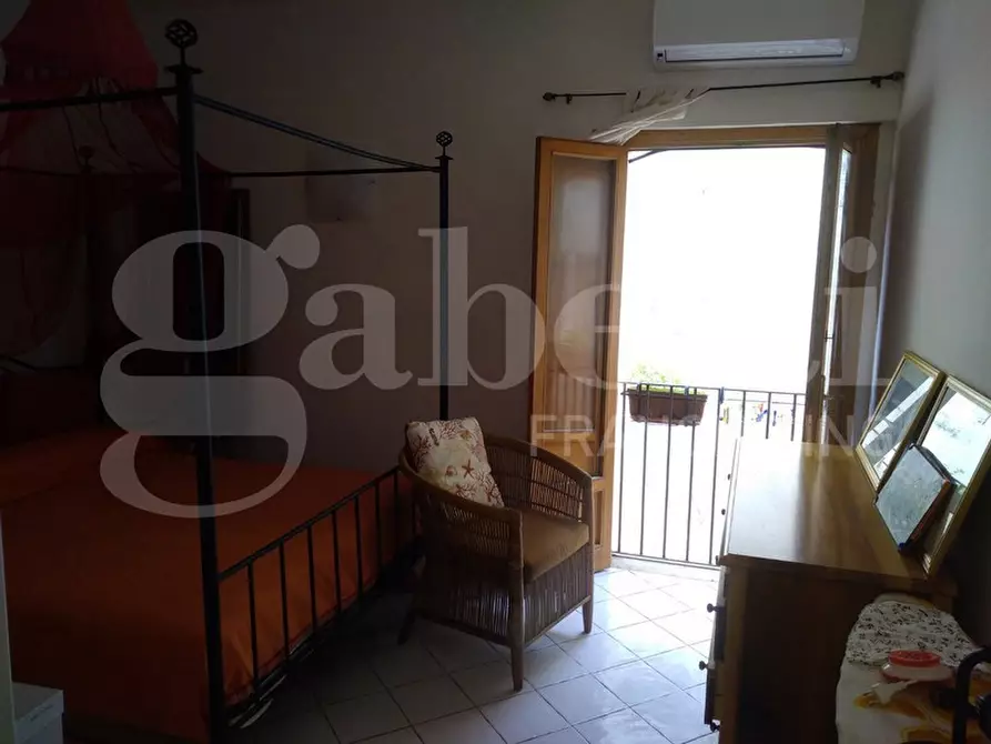 Immagine 22 di Palazzo in vendita  in Via Dell'Indipendenza, 25 a Gaeta