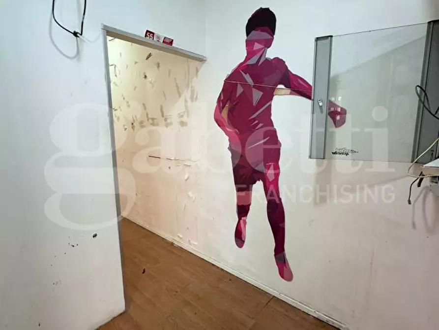 Immagine 5 di Negozio in affitto  in Corso Umberto I, 182 a Torre Annunziata