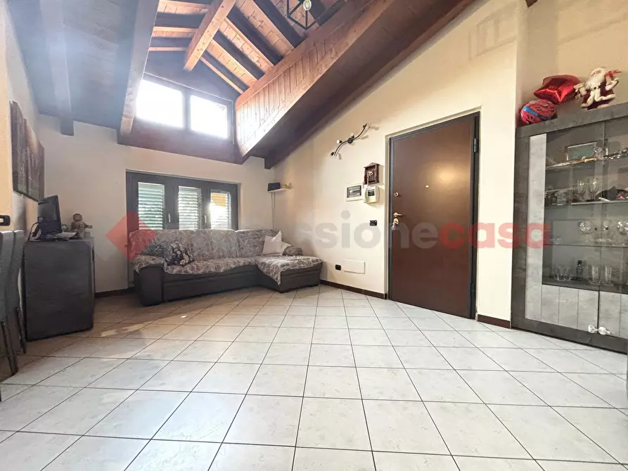 Immagine 1 di Appartamento in vendita  in Via RIMEMBRANZE, 27 a Landriano