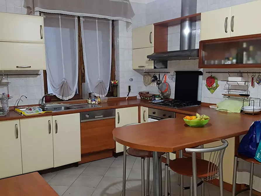 Immagine 9 di Appartamento in vendita  in Via KENNEDY, 14 a Montemesola