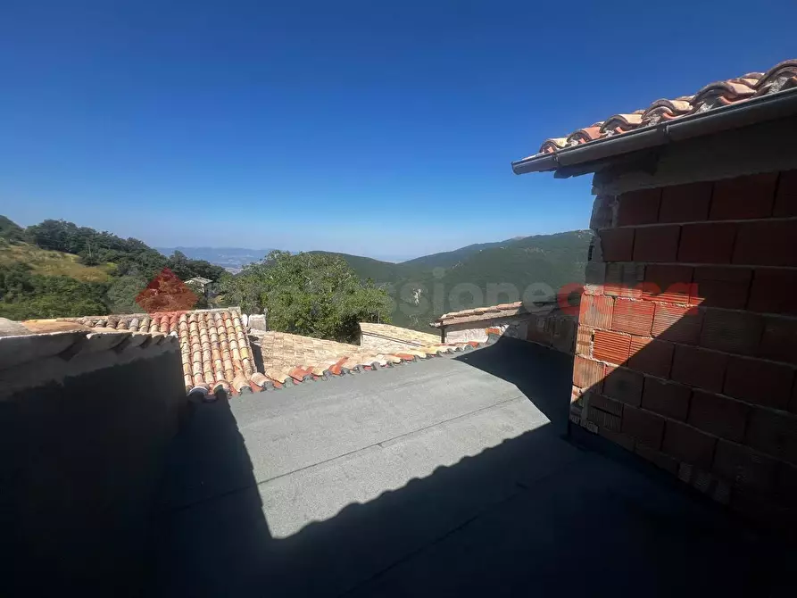 Immagine 9 di Rustico / casale in vendita  in Via FRAZIONE ACERA a Campello Sul Clitunno