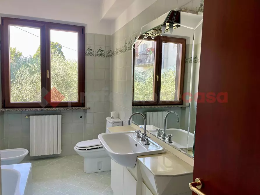 Immagine 23 di Villa in vendita  in Via del bozzo, 61 a Lucca