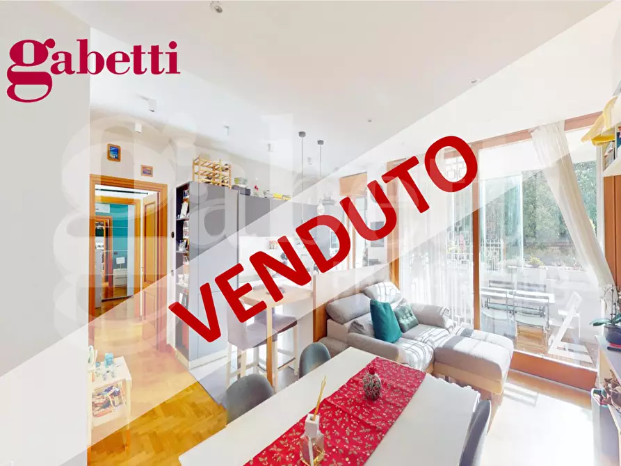 Immagine 1 di Appartamento in vendita  in Via Riva Ligure, 44 a Roma