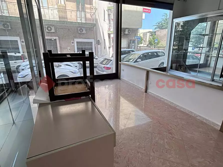 Immagine 12 di Negozio in vendita  in Via Antonio Fogazzaro, 24 a Ostuni