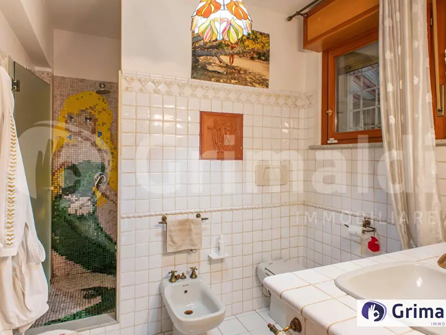 Immagine 9 di Appartamento in vendita  in Via Louis Daguerre a Roma