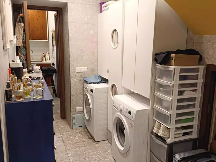 Immagine 17 di Appartamento in affitto  in Vico Rosario di Palazzo a Napoli