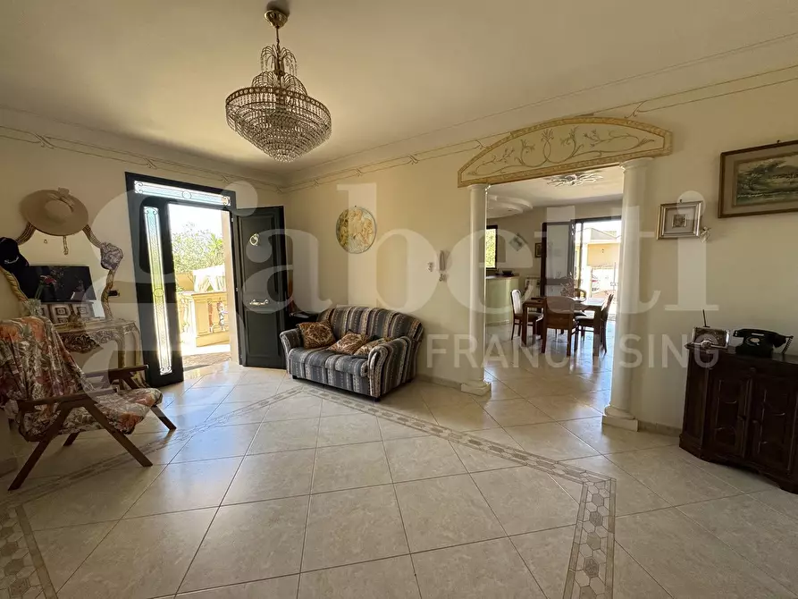 Immagine 17 di Villa in vendita  in Via San Gregorio Armeno, 42 a Nardo'