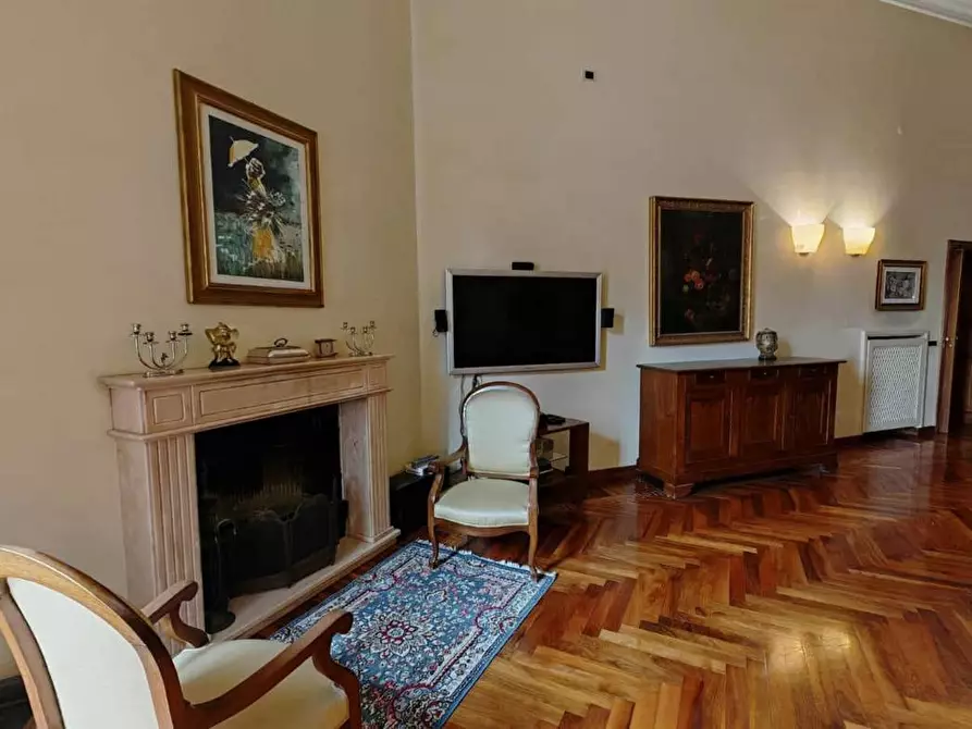 Immagine 11 di Appartamento in vendita  in Piazza della LibertÃ , 6 a Trani