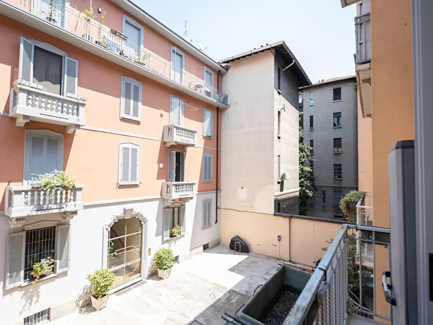 Immagine 29 di Appartamento in vendita  in Via Volterra, 7 a Milano