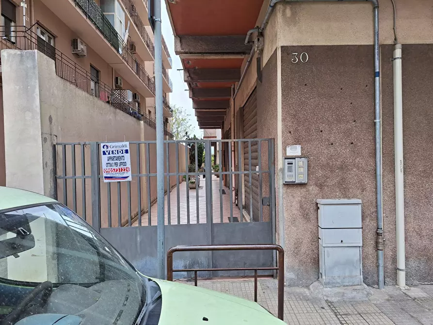 Immagine 2 di Appartamento in vendita  in Via Industriale, 30 a Messina