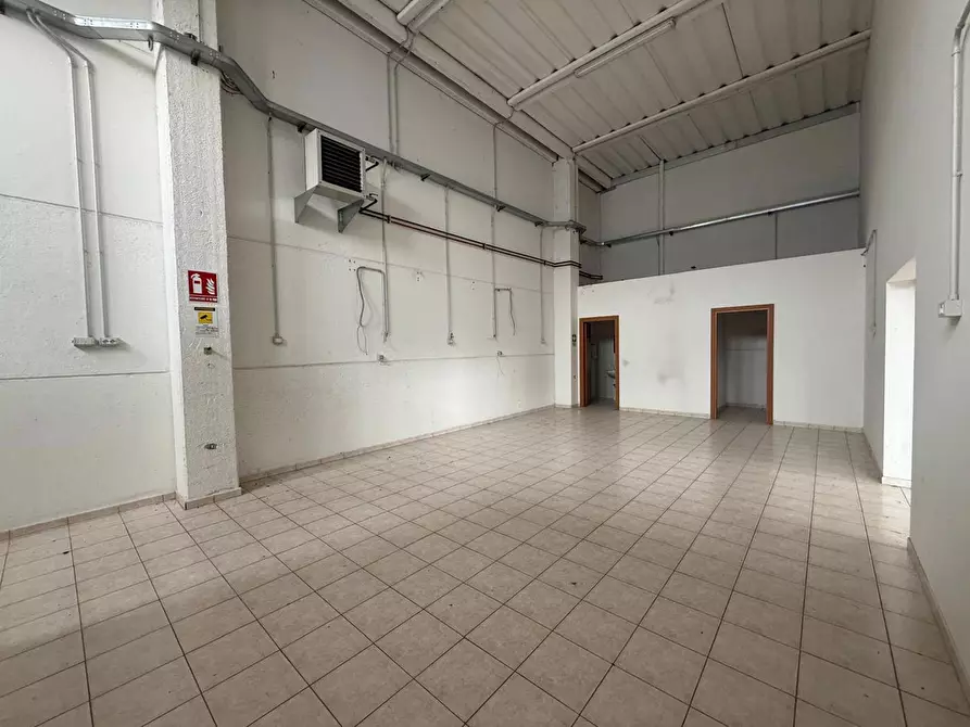 Immagine 11 di Capannone industriale in vendita  in Via camillo bozza, 8 a Corciano
