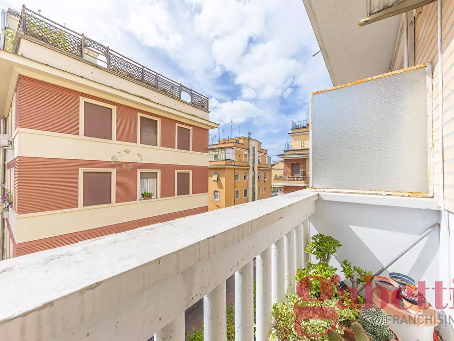 Immagine 12 di Appartamento in vendita  in Via Giacomo Barzellotti, 3 a Roma