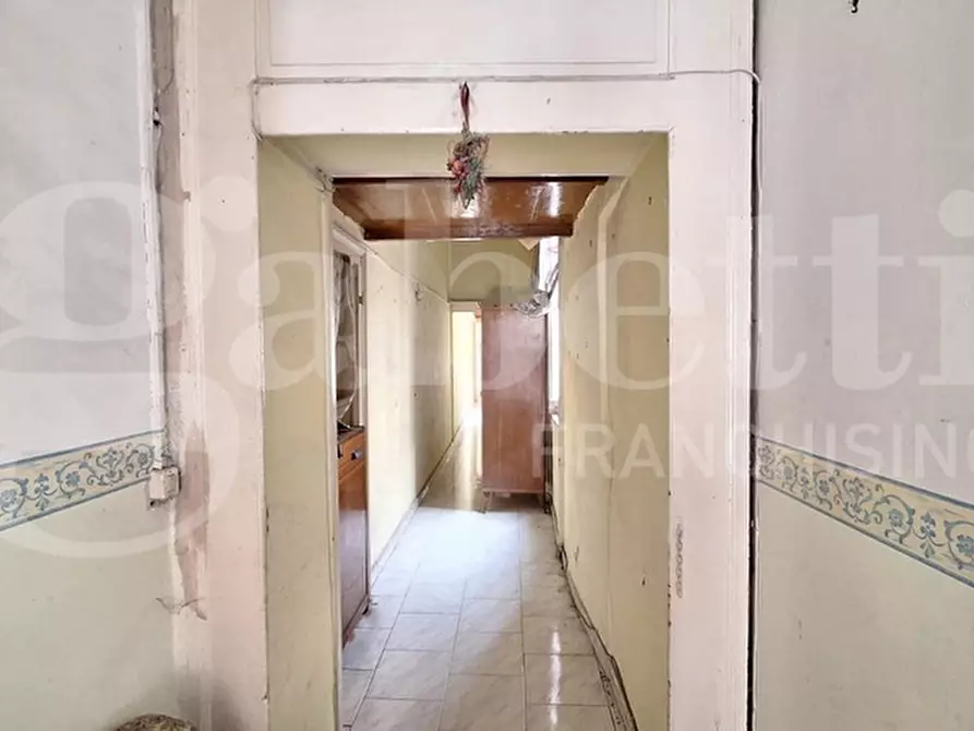 Immagine 6 di Appartamento in affitto  in Via Foria a Napoli