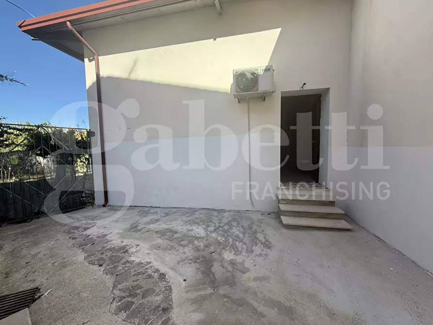 Immagine 34 di Casa indipendente in vendita  in Viale MAGNA GRECIA, 128/B a Catanzaro