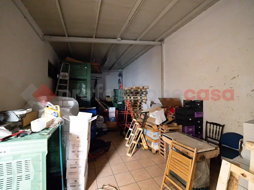 Immagine 19 di Negozio in vendita  in Via Casilina 62, 138 a Anagni