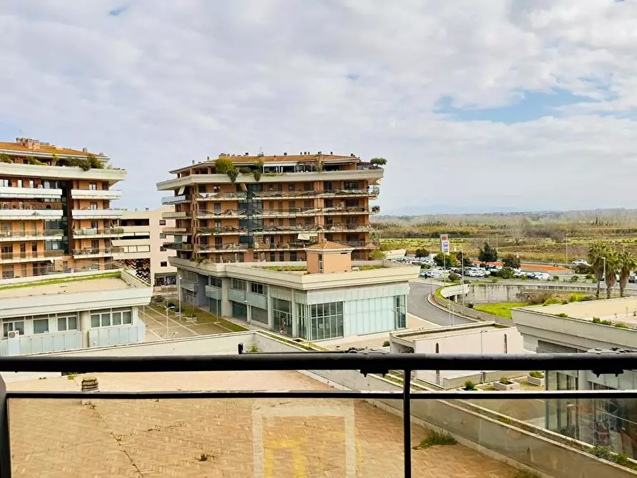 Immagine 47 di Appartamento in vendita  in Piazza Leon Battista Alberti, 10 a Fiumicino