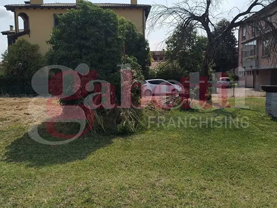Immagine 5 di Terreno residenziale in vendita  in Via Prato Fiorito, 0 a Cento