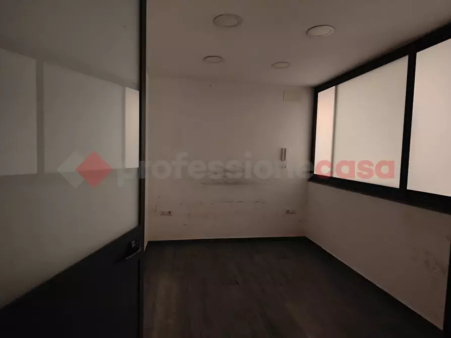 Immagine 10 di Magazzino in affitto  in Via rimini, 16 a Arzano