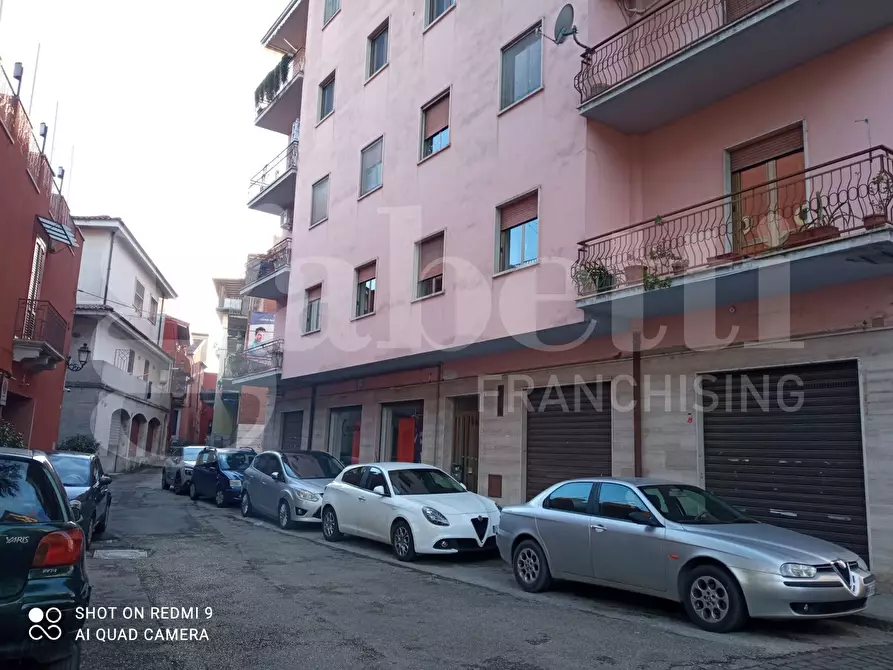 Immagine 1 di Negozio in affitto  in Via Fragola, 2 a Benevento