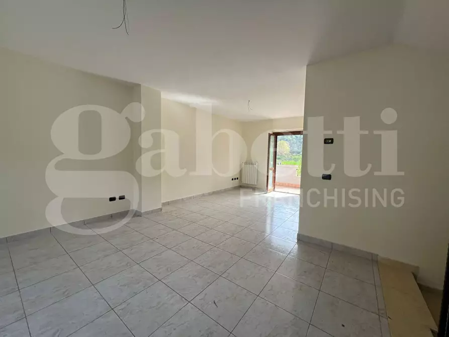 Immagine 14 di Casa bifamiliare in vendita  in Via SS4bis, 74 a Rieti