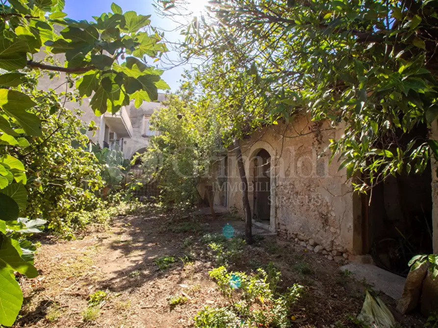 Immagine 1 di Rustico / casale in vendita  in Via GIUSTI, 1 a Avola