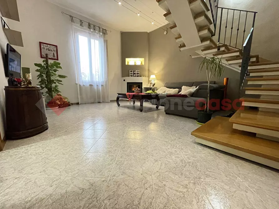 Immagine 1 di Appartamento in vendita  in Via dante alighieri, 39 a Capraia E Limite