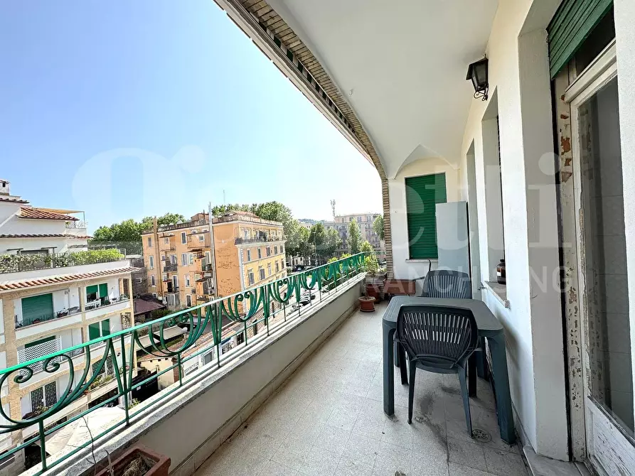 Immagine 22 di Appartamento in vendita  in Via Bolsena a Roma