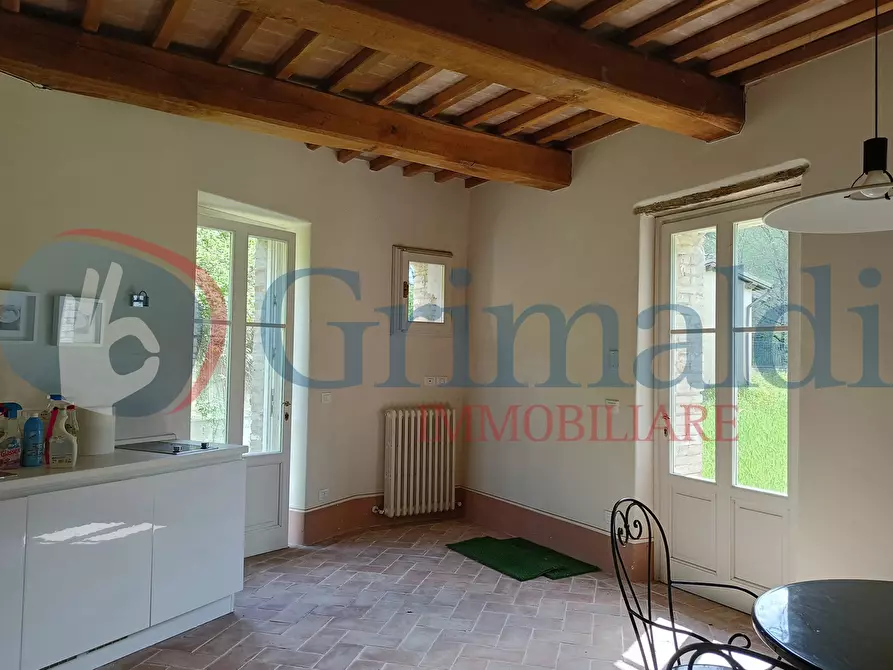 Immagine 14 di Palazzo in vendita  in Strada San Marco-Cenerente a Perugia