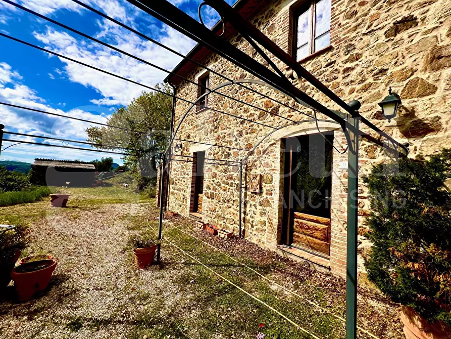 Immagine 9 di Rustico / casale in vendita  in Via di Vitozza, 16 a Sorano