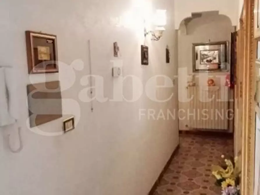 Immagine 11 di Appartamento in vendita  in Via Cesare Augusto, 32 a Sant'arpino