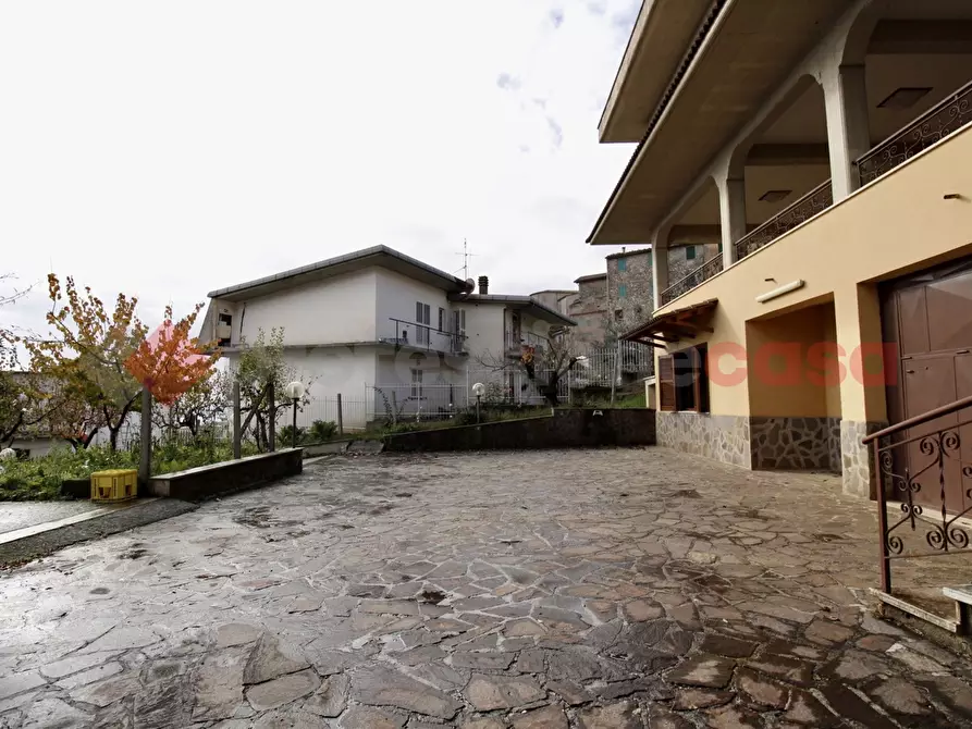 Immagine 28 di Villa in vendita  in Via Santa Maria De Mattias, 54 a Acuto