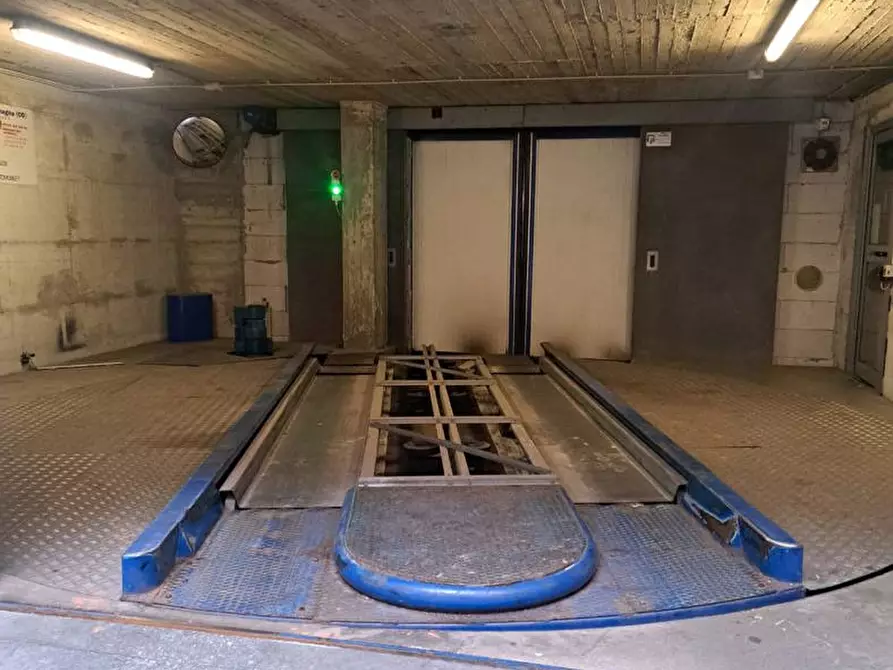 Immagine 9 di Box auto in vendita  in Corso di porta Romana, 55 a Milano