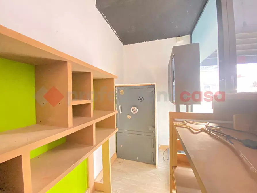 Immagine 7 di Negozio in affitto  in Via MADONNA DELLA QUERCE a Firenze