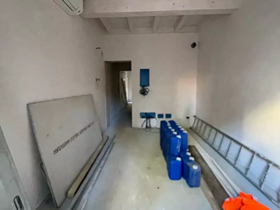 Immagine 6 di Appartamento in vendita  in Via Castiglione, 91 a Bologna