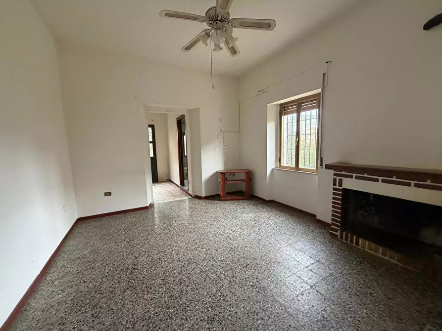 Immagine 7 di Appartamento in vendita  in Piazza Amendola, 4 a Villamassargia