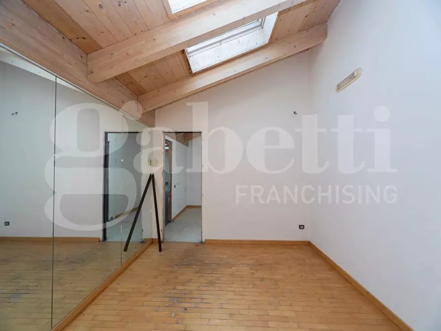Immagine 45 di Ufficio in vendita  in Via Vezzani, 3 a Bernareggio