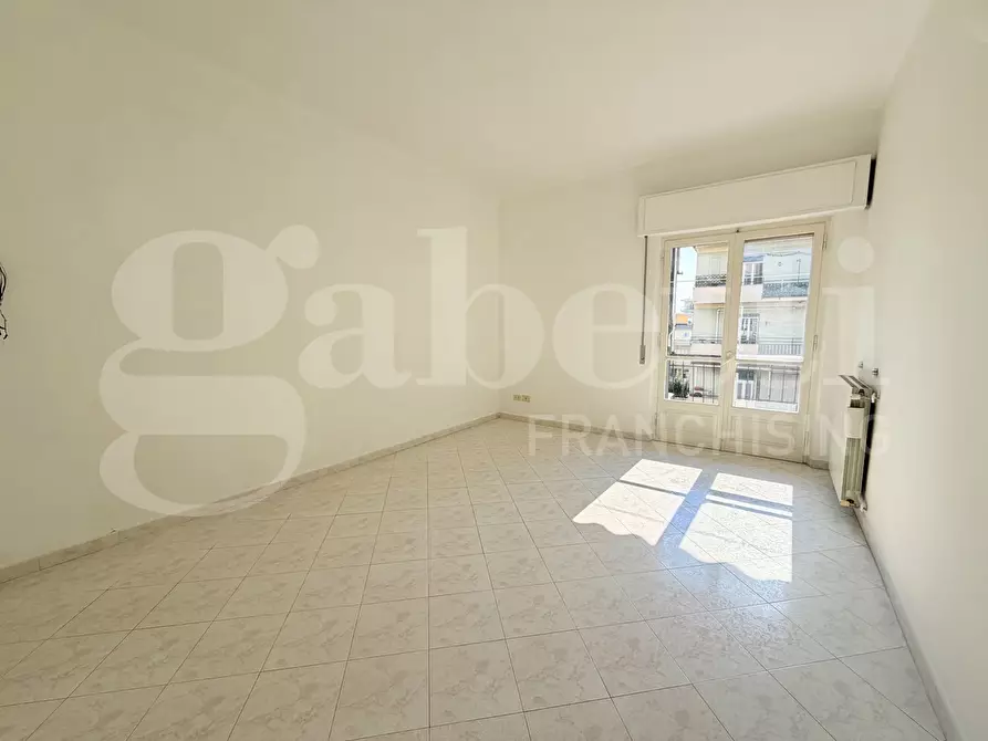 Immagine 3 di Appartamento in vendita  in Via Aurelia a Loano