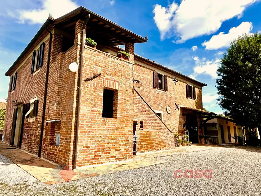Immagine 2 di Casa indipendente in vendita  in Via Bonazzoli Secondo a Castiglione Del Lago