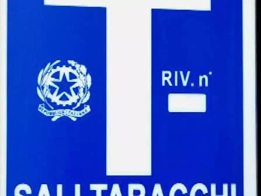 Immagine 1 di Attività commerciale in vendita  in Via Antonio Gramsci, 100 a Corciano