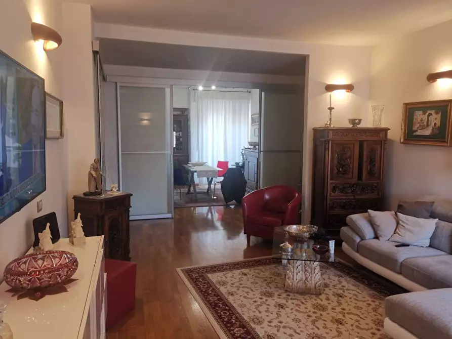 Immagine 1 di Appartamento in vendita  in Via Ascoli, 53 a Livorno