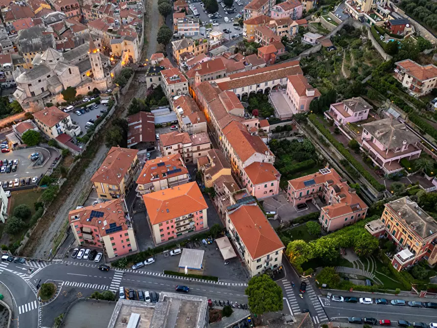 Immagine 14 di Appartamento in vendita  in Via Del Cigno a Finale Ligure