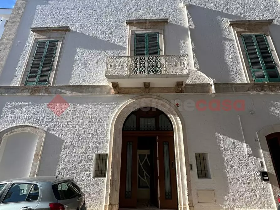 Immagine 3 di Casa indipendente in vendita  in Piazza Re Ferdinando IV di Borbone, 22 a Alberobello