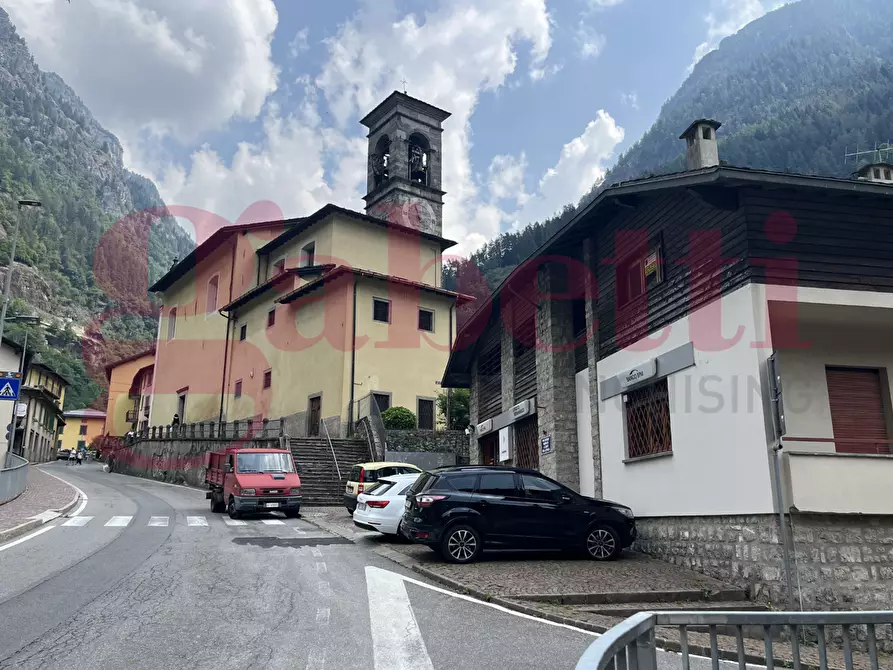 Immagine 11 di Appartamento in vendita  in Via Umberto Primo, 13 a Branzi