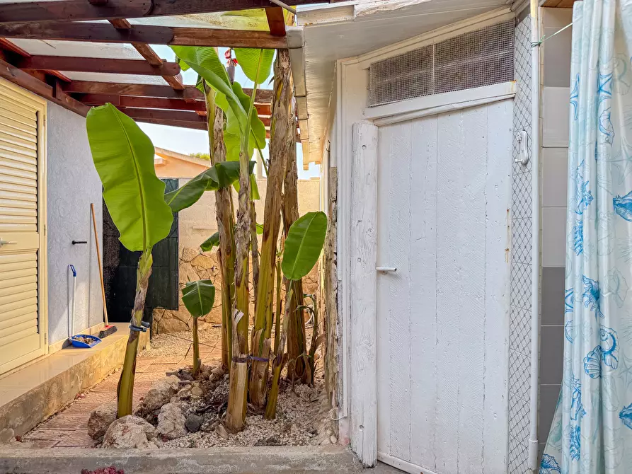 Immagine 26 di Villa in vendita  in Via Maucini, . a Portopalo Di Capo Passero