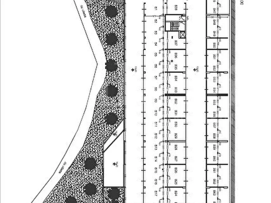 Immagine 1 di Box auto in vendita  in Via XXV Aprile, 19 a Finale Ligure