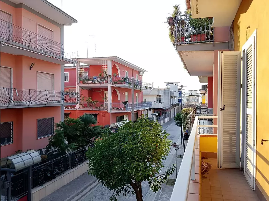 Immagine 38 di Casa indipendente in vendita  in Via Trento a Mondragone