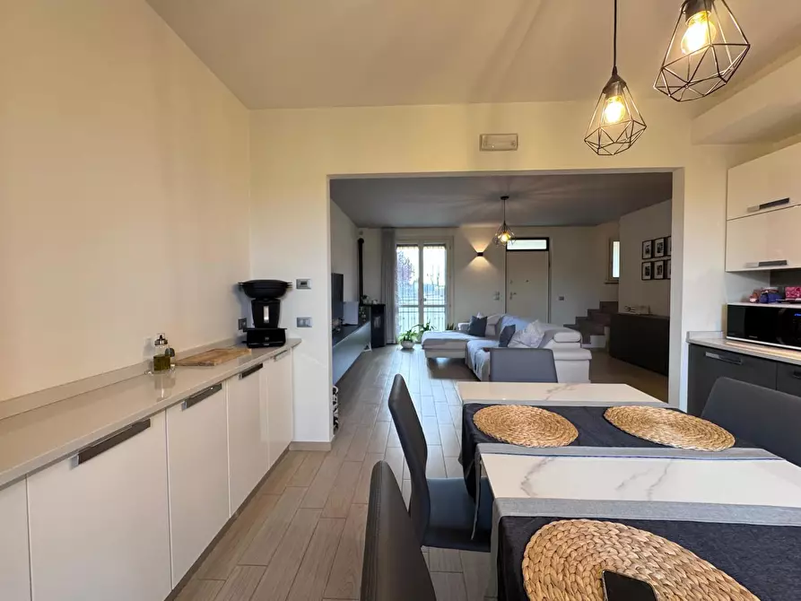 Immagine 11 di Appartamento in vendita  in Via Don Domenico Elidoro, 16 a Pumenengo