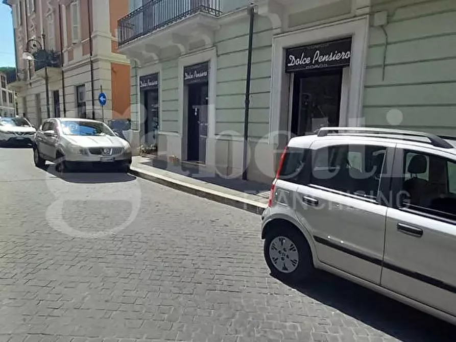 Immagine 1 di Negozio in affitto  in Via Ciittadella, 2 a Sora
