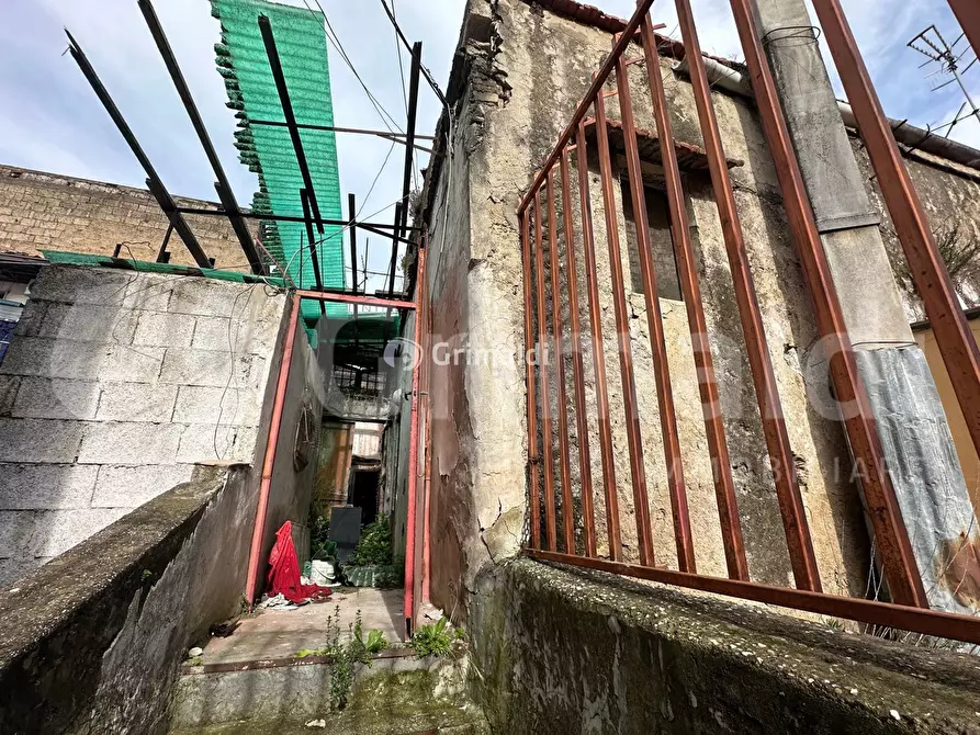Immagine 10 di Palazzo in vendita  in Via Gabriele D'Annunzio, 12 a Acerra