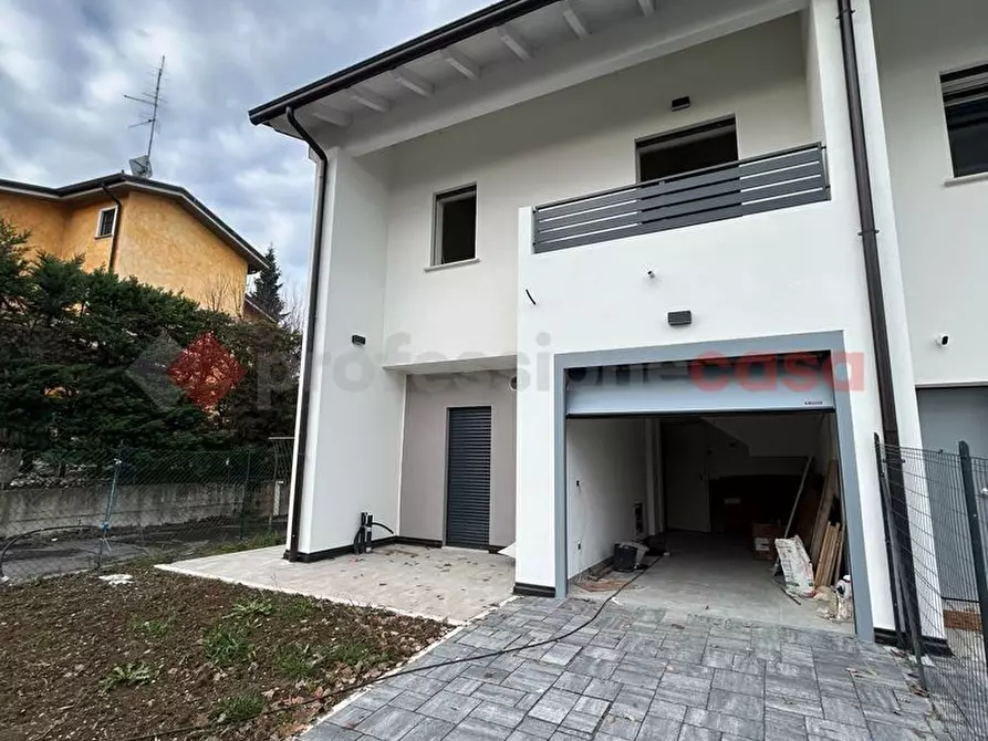 Immagine 3 di Villetta a schiera in vendita  in Via Hugo a Reggio Nell'emilia